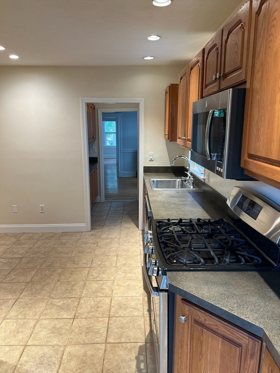 78 Elson Road, Unit 1 Waltham, MA 02451 - Photo 4 of 10