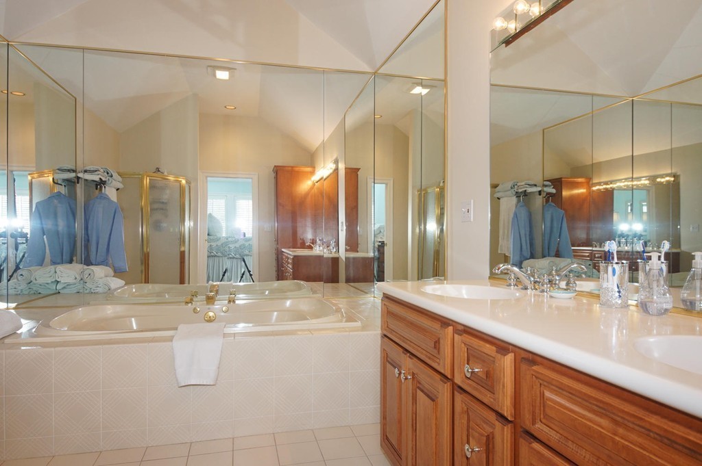 9 Highcroft Way, Unit 9 Hopkinton, MA 01748 - Photo 21 of 28
