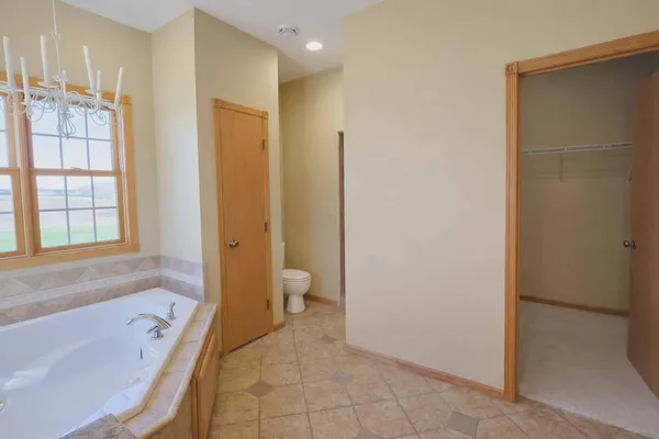 $510,000 | 10741 797th Avenue, Glenville, MN 56036