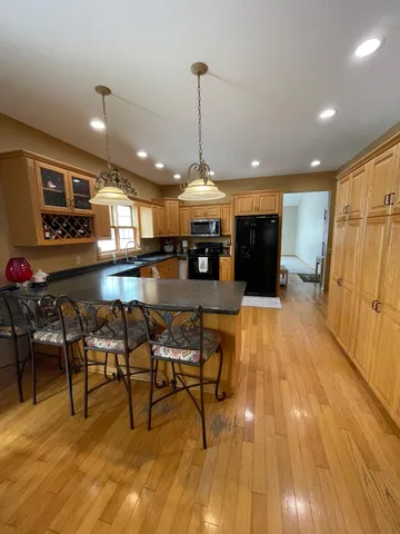 $549,900 | 10741 797th Avenue, Glenville, MN 56036
