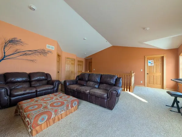 $535,000 | 10741 797th Avenue, Glenville, MN 56036