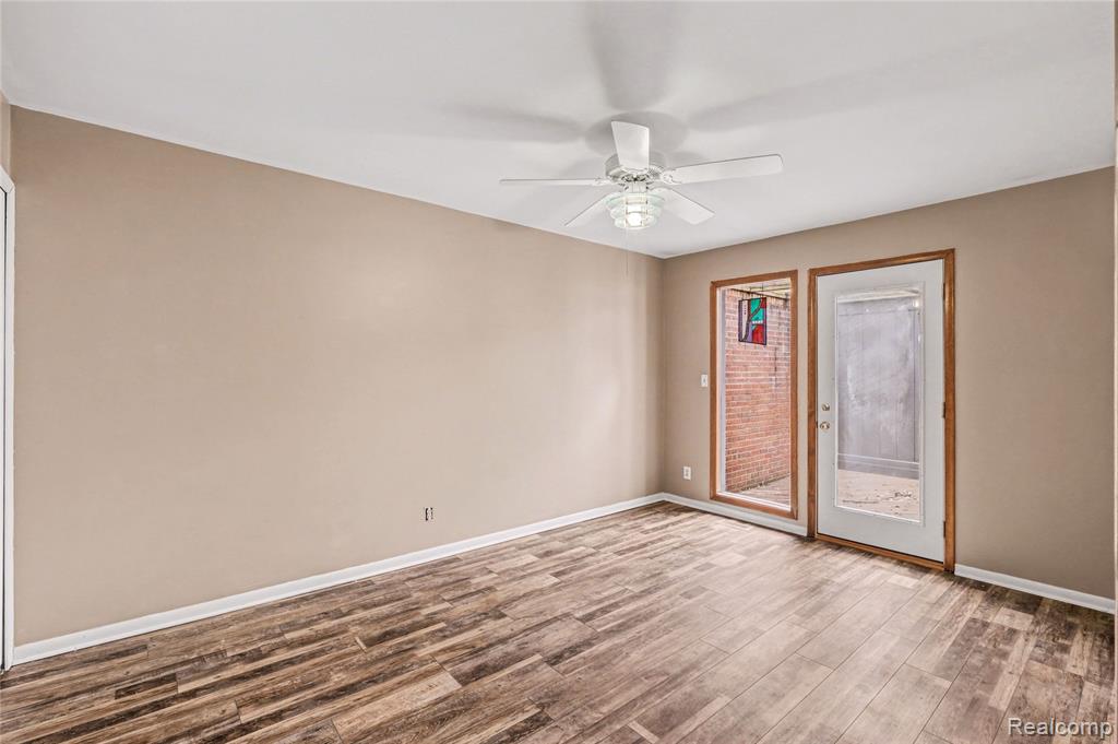 210 Mary Street Flushing, MI 48433 - Photo 8 of 22