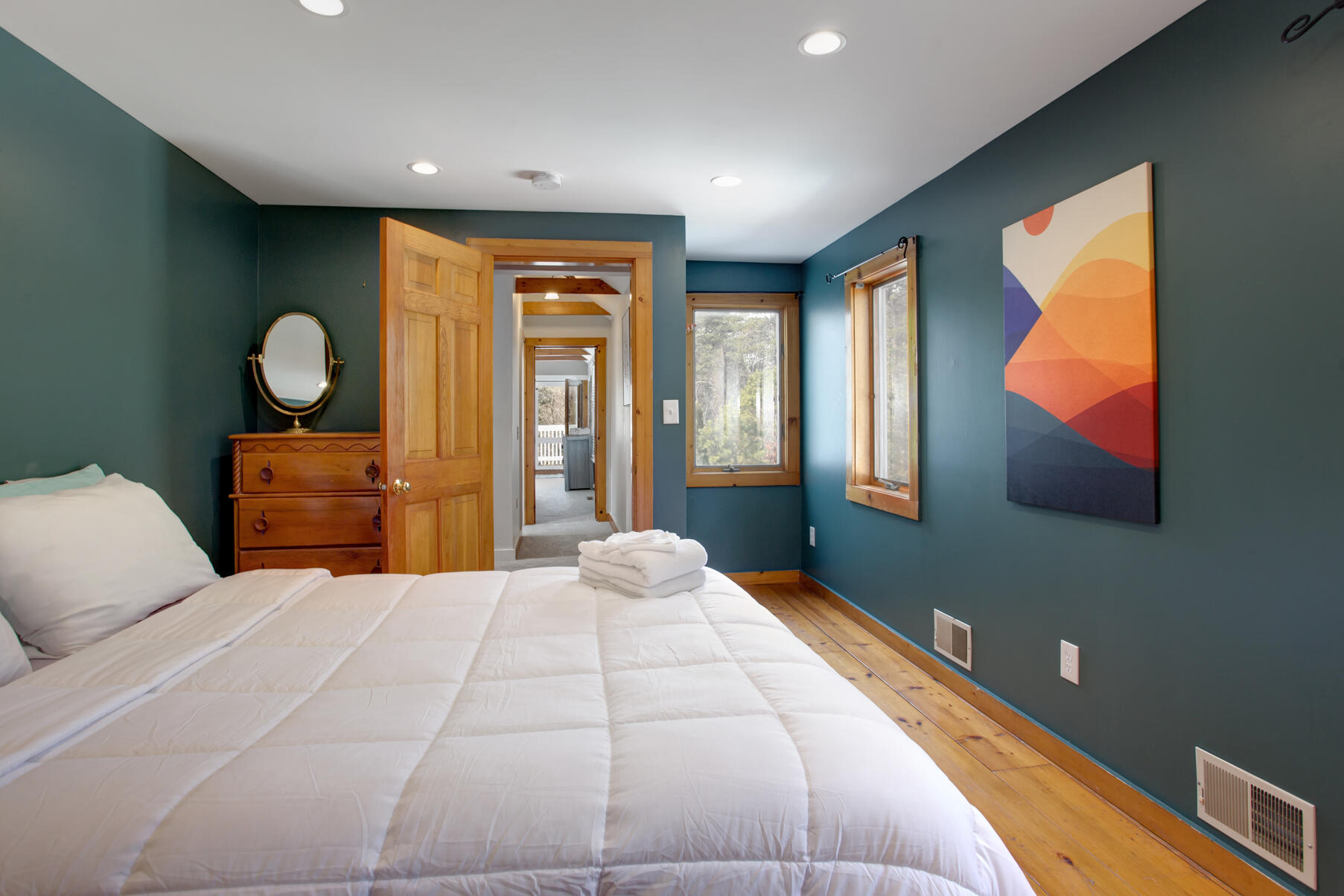 21 5 Corners Road Centerville, MA 02632 - Photo 23 of 38 a bedroom with a large bed and a window