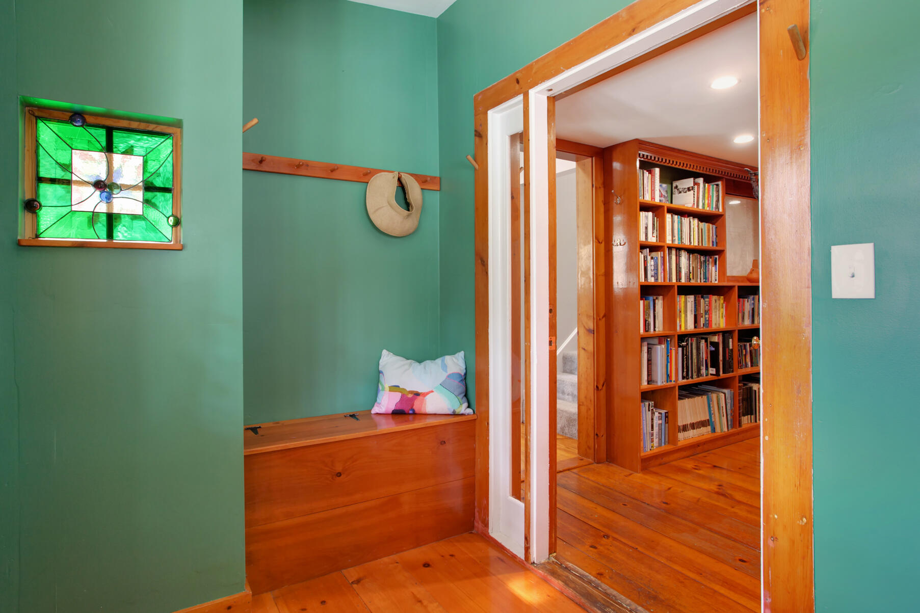 21 5 Corners Road Centerville, MA 02632 - Photo 4 of 38 a bedroom with a bed and a window