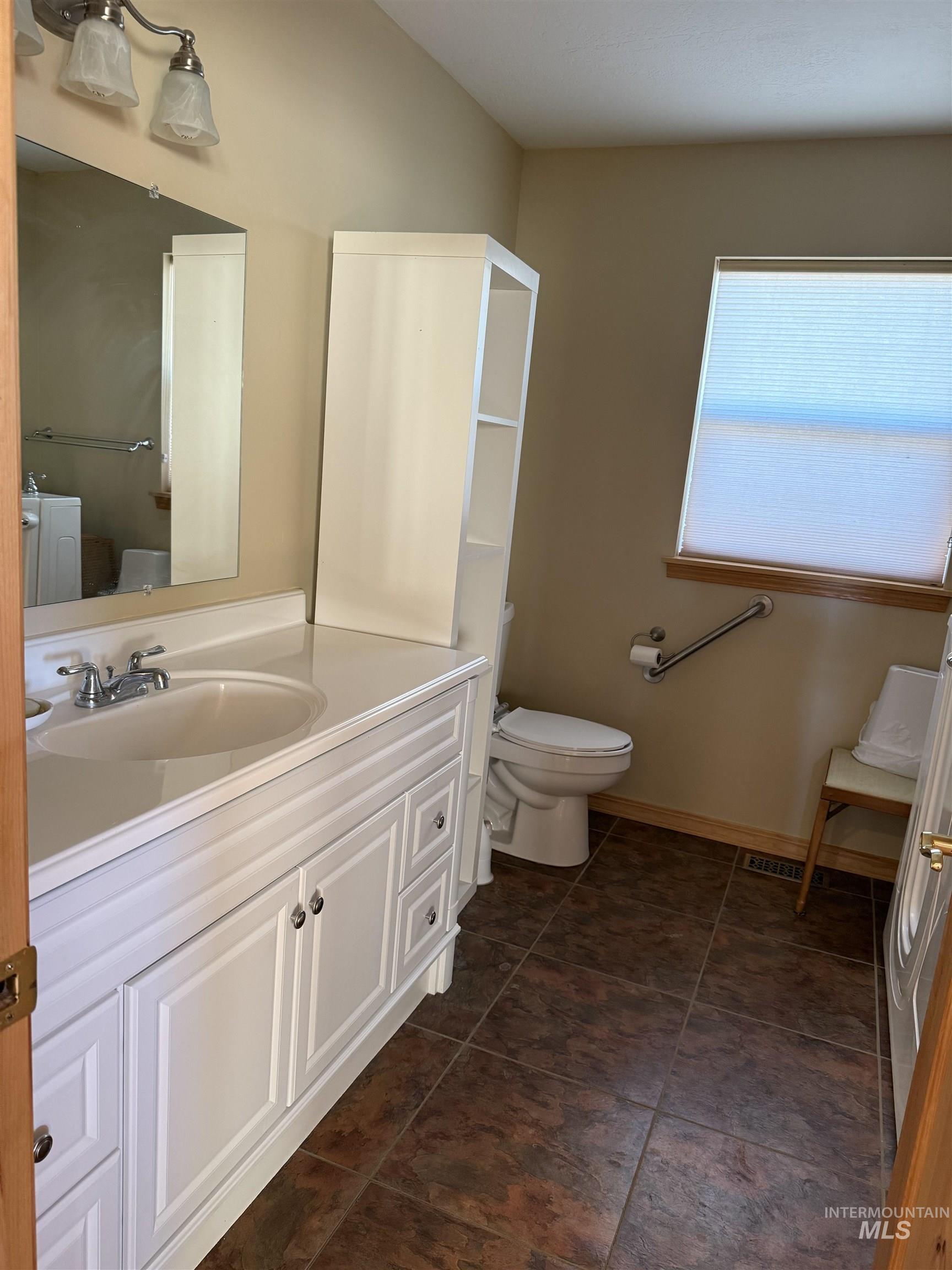 127 North Powell Creek Road Fairfield, ID 83327 - Photo 11 of 35
