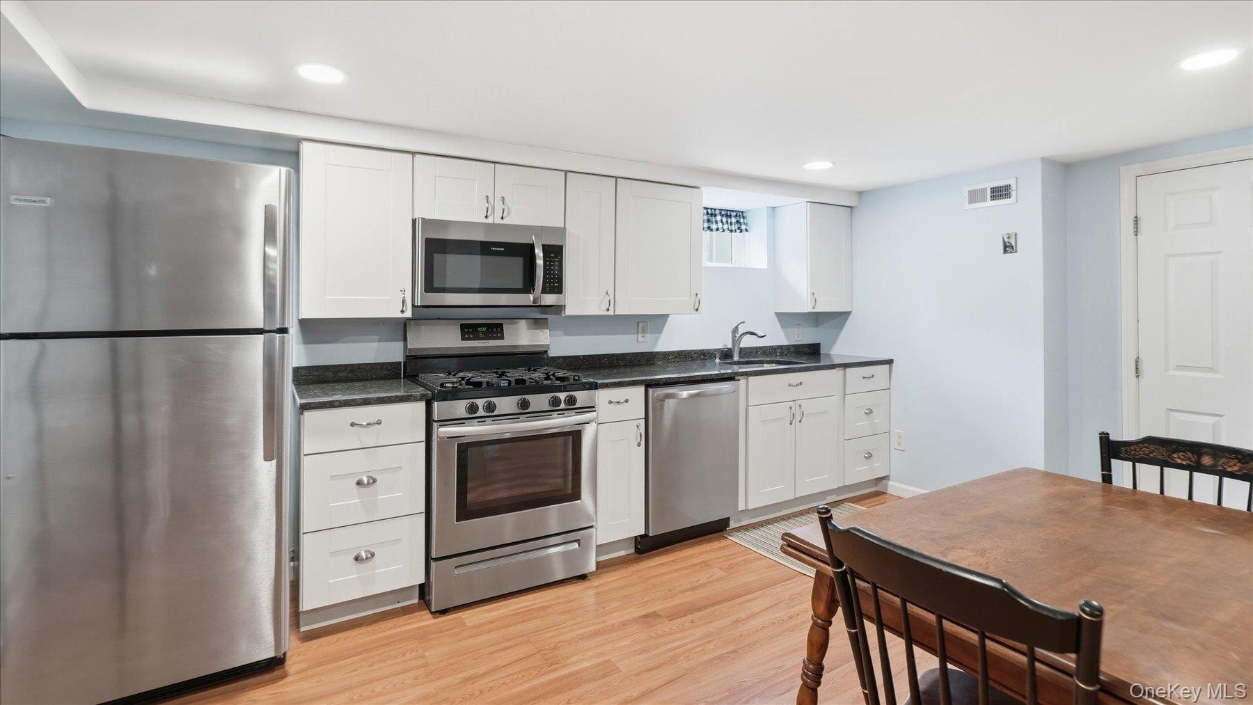 45 Margaret Road Massapequa, NY 11758 - Photo 24 of 36