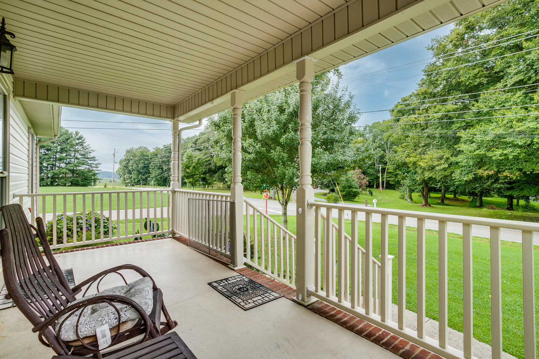 525 Ridgecrest Road Jonesborough, TN 37659 - Photo 5 of 37 005