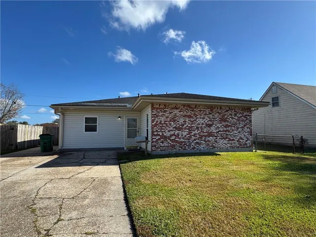 $1,950 | 649 East Niagara Circle, Terrytown, LA 70056