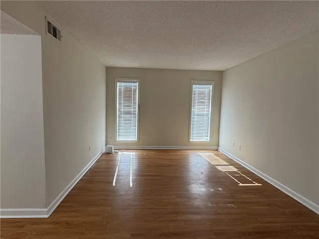 $1,950 | 649 East Niagara Circle, Terrytown, LA 70056