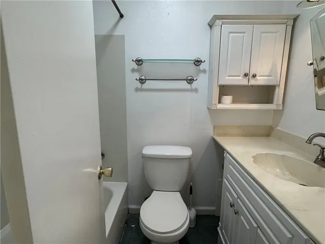 $1,950 | 649 East Niagara Circle, Terrytown, LA 70056