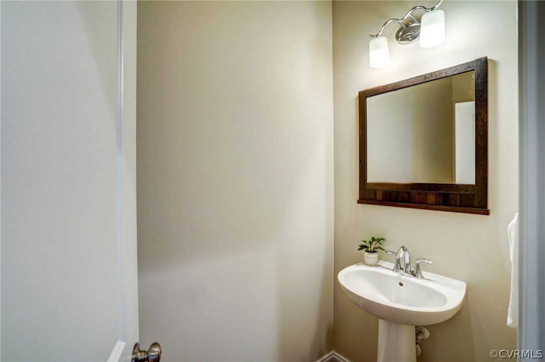 207 Thorncliff Road Ashland, VA 23005 - Photo 30 of 50 Gallery Image 30