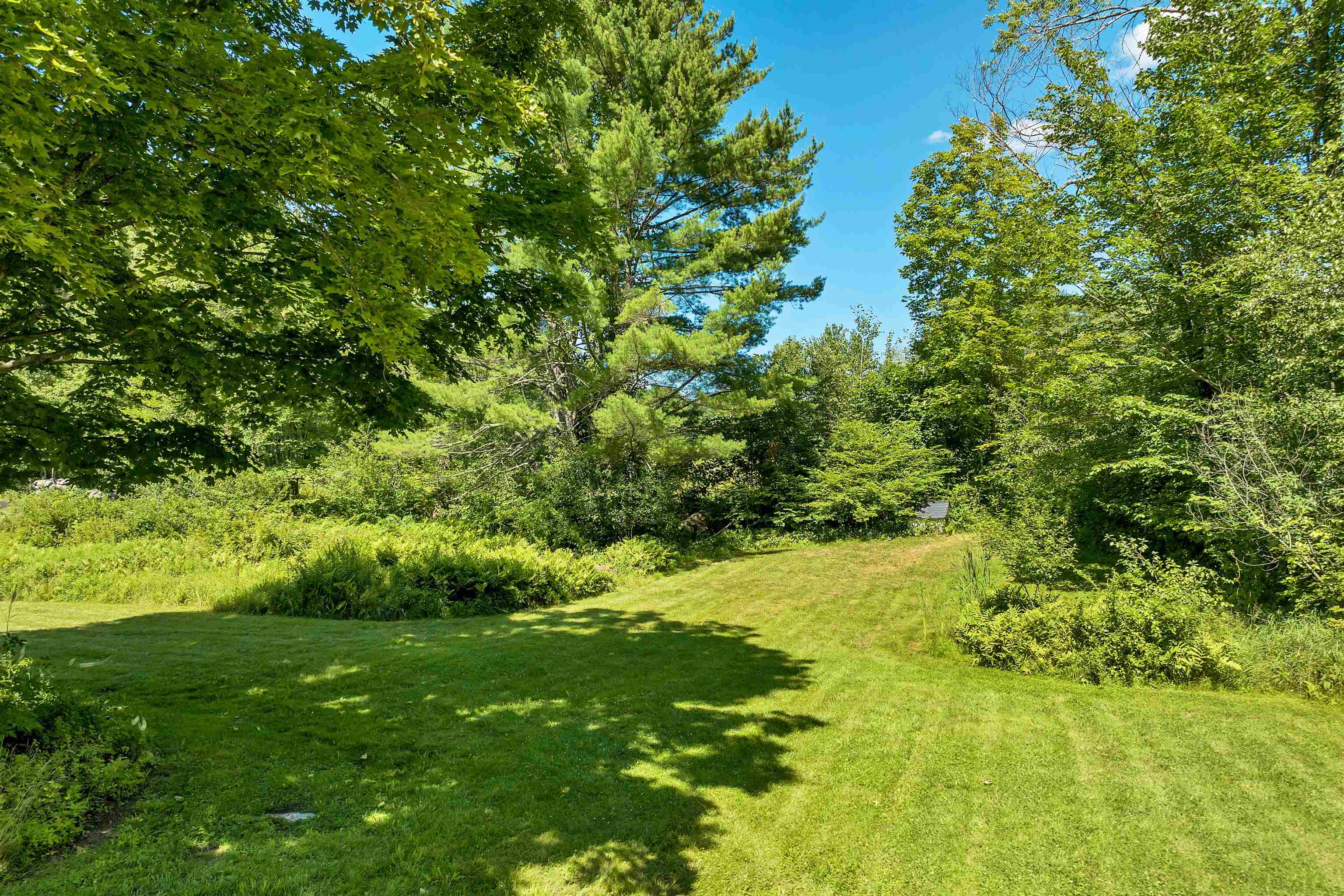 155 Middle Road Tuftonboro, NH 03816 - Photo 12 of 43 Gallery Image 12