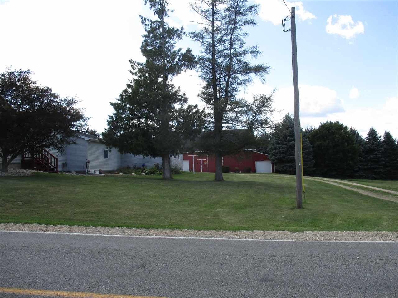 6873 North Neff Road Edmore, MI 48829 - Photo 33 of 44 1879645-32.JPG
