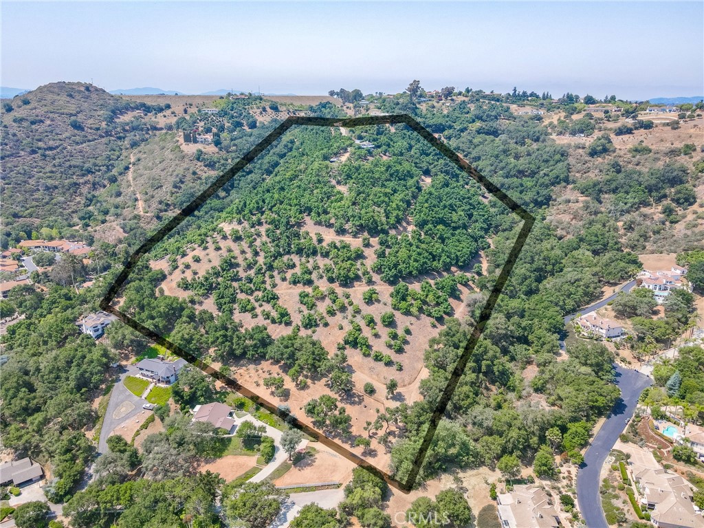 2125 Puerto Del Mundo Fallbrook, CA 92028 - Photo 1 of 52 Aerial Property line