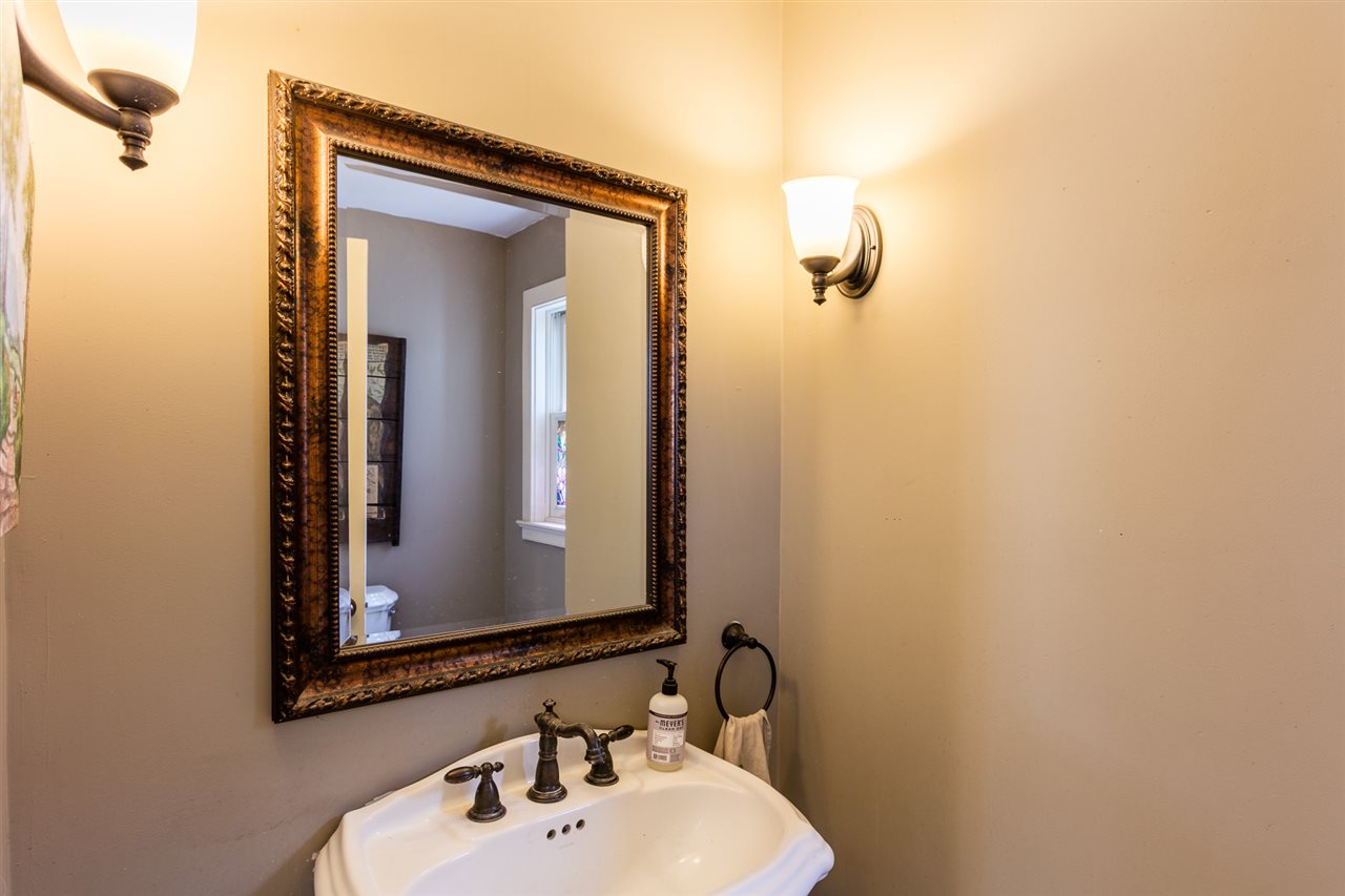 360 Mountain Road Fairlee, VT 05045 - Photo 7 of 35 Gallery Image 7