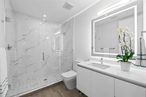 $2,150,000 | 920 Intracoastal Drive, Unit 1402, Fort Lauderdale, FL 33304