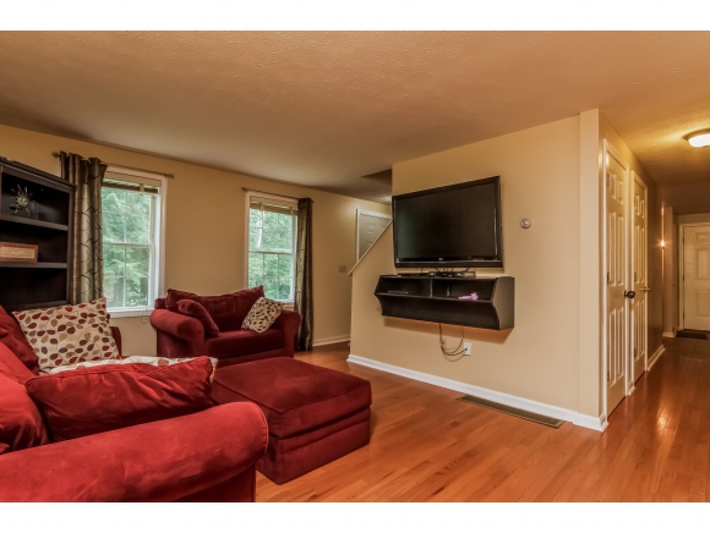 84 Styles Road New Boston, NH 03070 - Photo 11 of 35