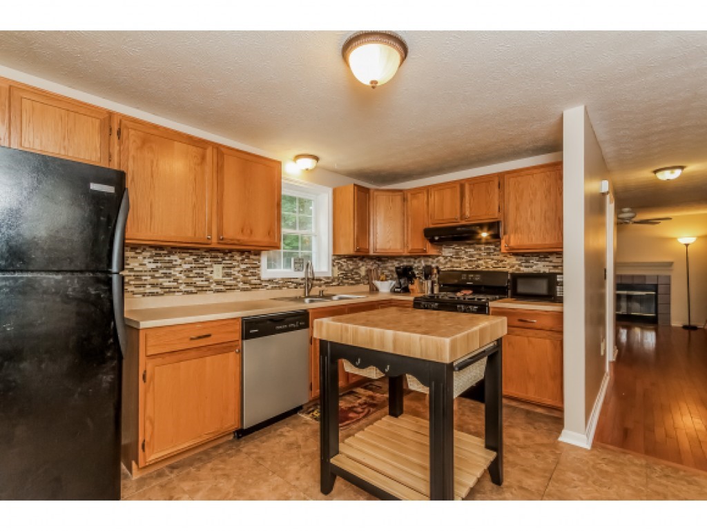 84 Styles Road New Boston, NH 03070 - Photo 10 of 35