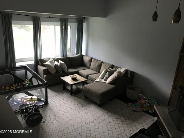 $3,500 | 185 Clubhouse Drive, Middletown, NJ 07748