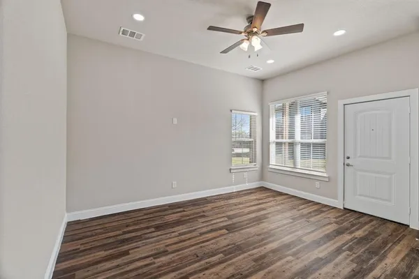 $424,998 | 621 Mdw Lk Drive, Weatherford, TX 76087