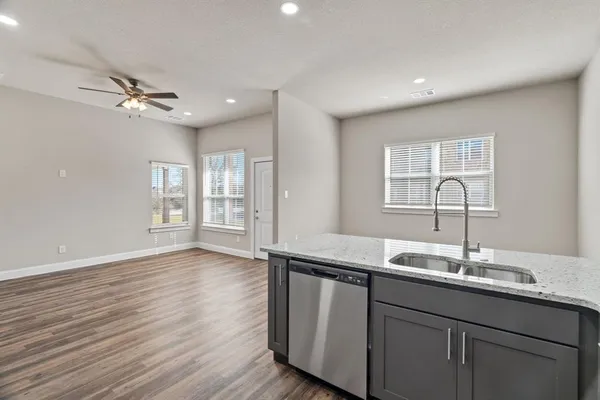 $424,998 | 621 Mdw Lk Drive, Weatherford, TX 76087
