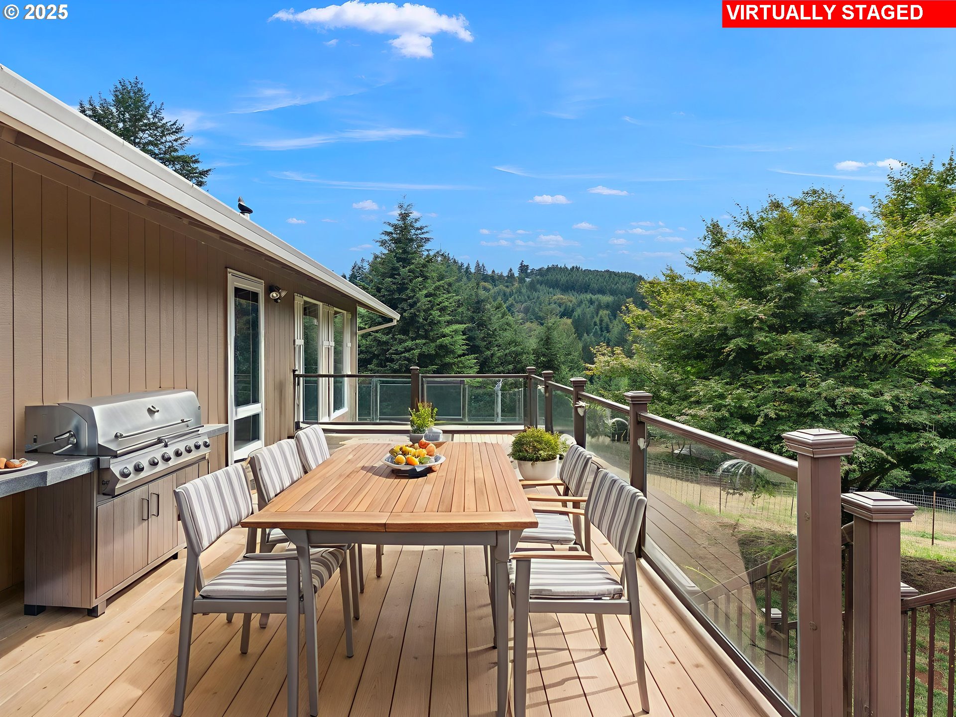 19791 Northeast Sunnycrest Road Newberg, OR 97132 - Photo 18 of 40 a view of deck and patio