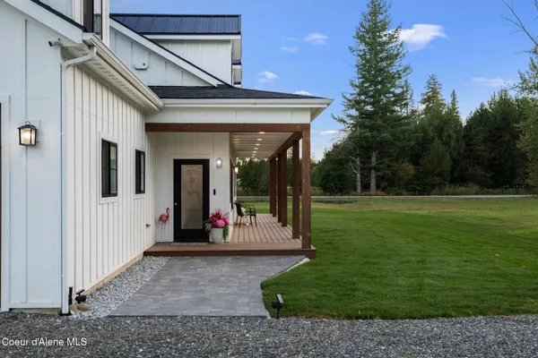 $1,150,000 | 61 Lightfoot Drive, Sandpoint, ID 83864