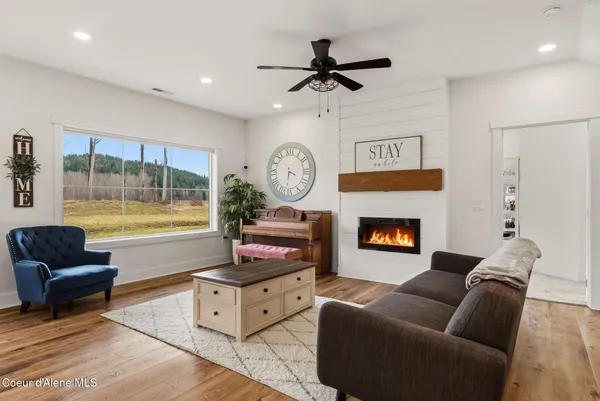 $1,150,000 | 61 Lightfoot Drive, Sandpoint, ID 83864