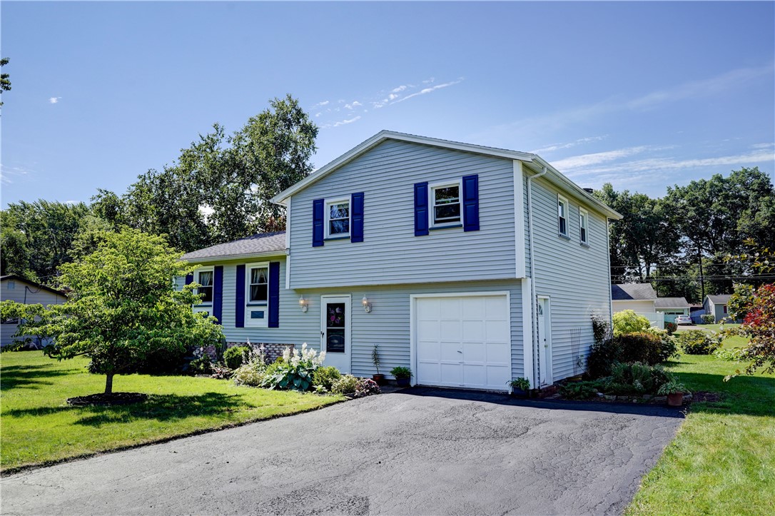 225 Cross Gates Road Greece, NY 14606 - Photo 1 of 32