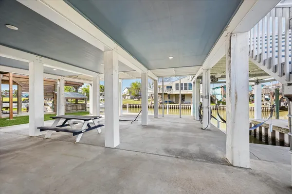 $599,000 | 126 Driftwood Road, Freeport, TX 77541