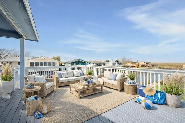 $599,000 | 126 Driftwood Road, Freeport, TX 77541