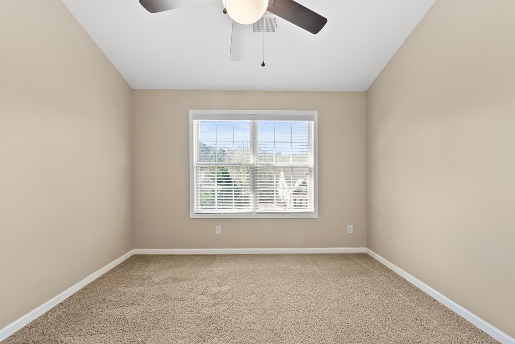 67 Pin Oak Way Hamilton, GA 31811 - Photo 36 of 65 an empty room with a window