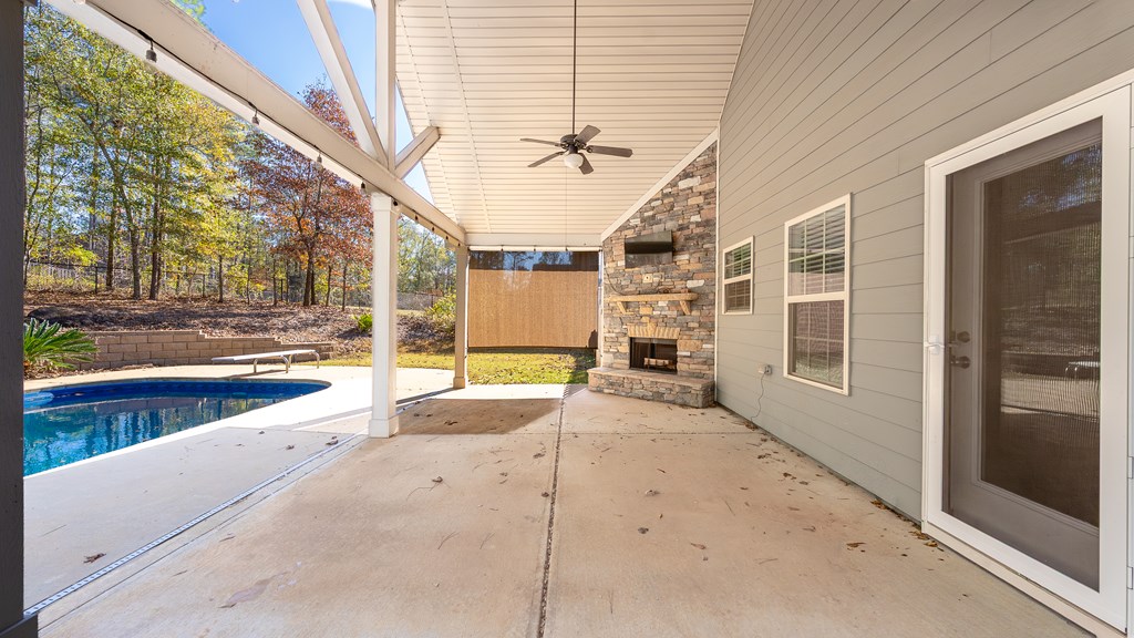 67 Pin Oak Way Hamilton, GA 31811 - Photo 45 of 65 a spacious bathroom with a large tub and shower