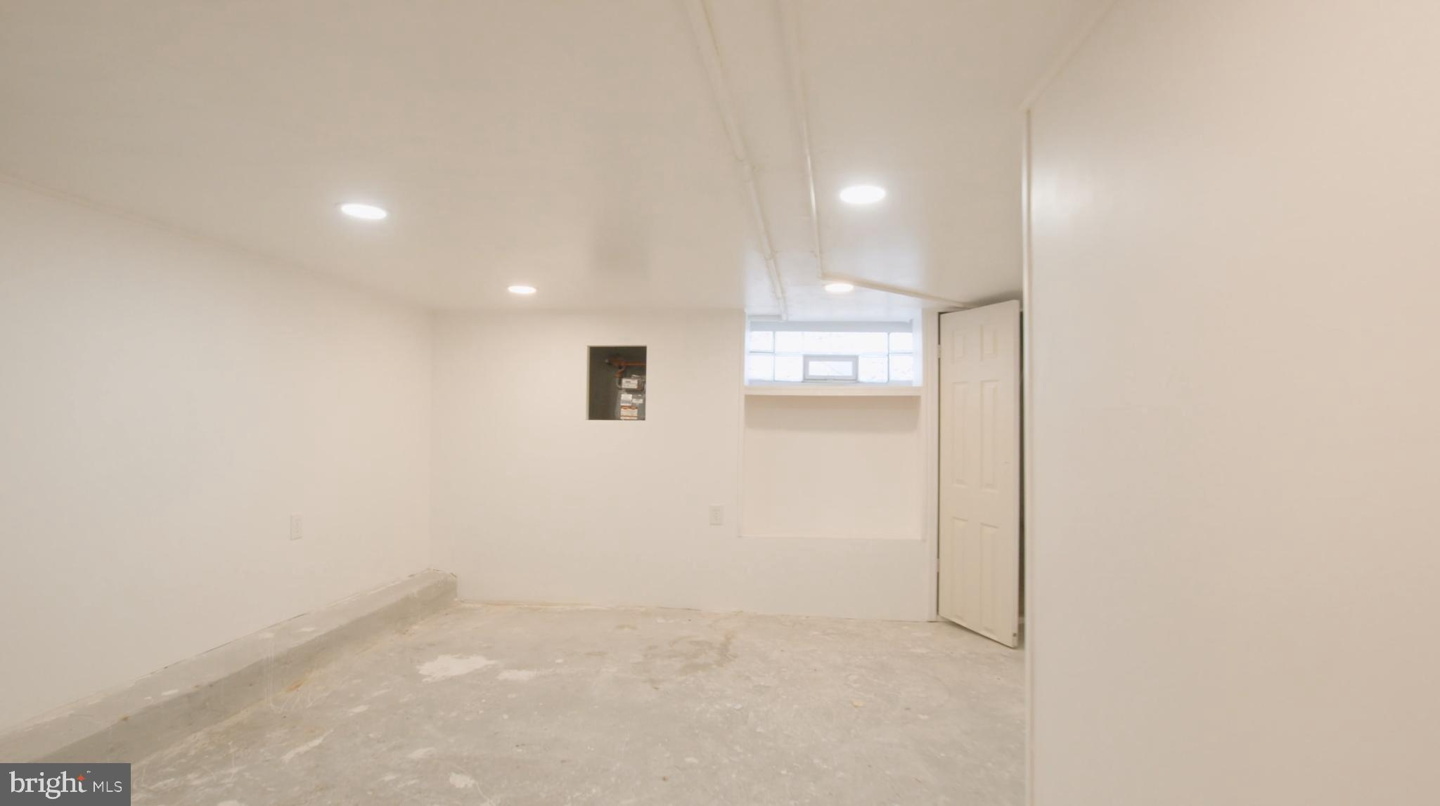 2707 Morris Street Philadelphia, PA 19145 - Photo 21 of 26 a view of an empty room