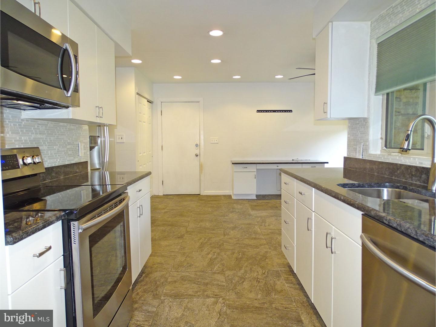 1229 Evergreen Road Yardley, PA 19067 - Photo 3 of 25 Gallery Image 3