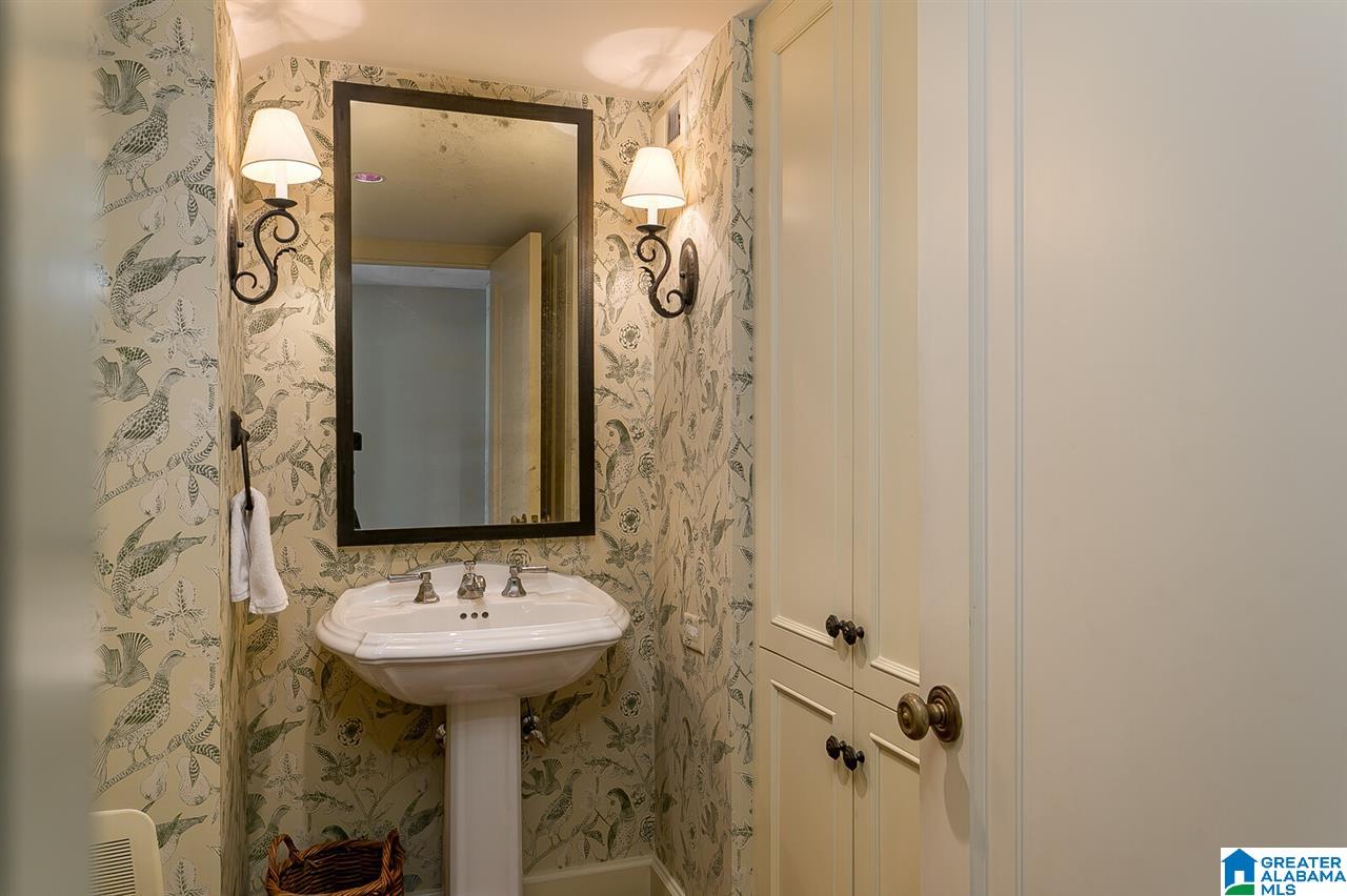 3013 Canterbury Road Birmingham, AL 35223 - Photo 27 of 49