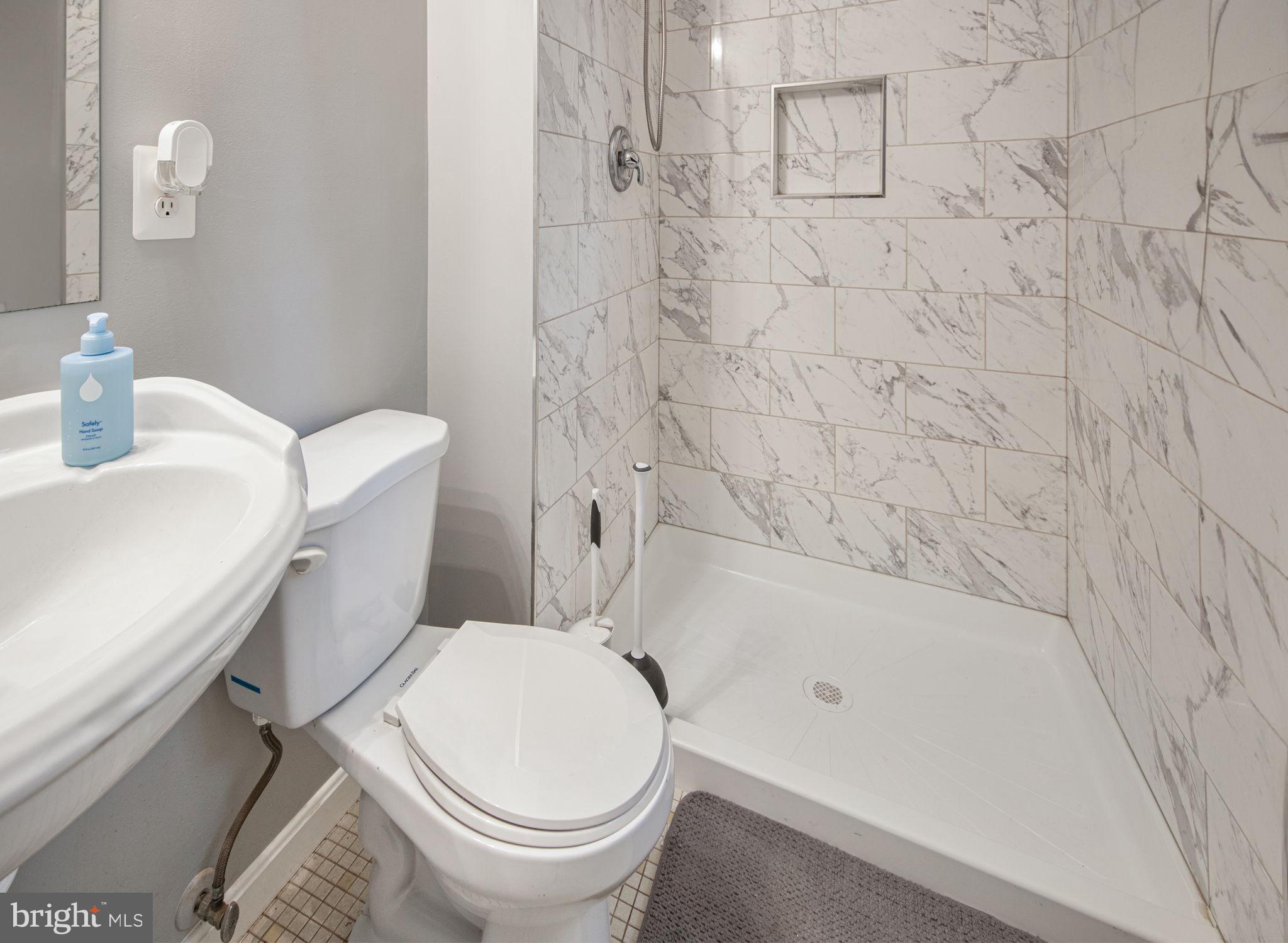 13537 Delaney Road Woodbridge, VA 22193 - Photo 36 of 85 Gallery Image 36