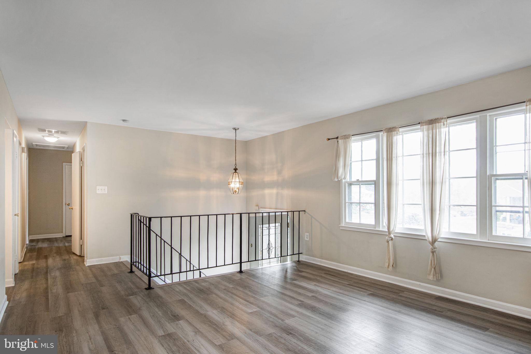 13537 Delaney Road Woodbridge, VA 22193 - Photo 5 of 85 Gallery Image 5