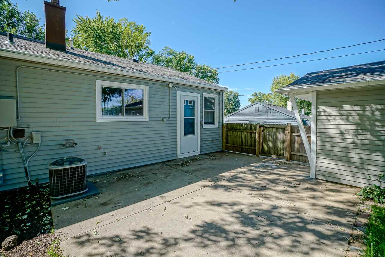 607 Sangamon Road Marquette Heights, IL 61554 - Photo 31 of 35 Gallery Image 31
