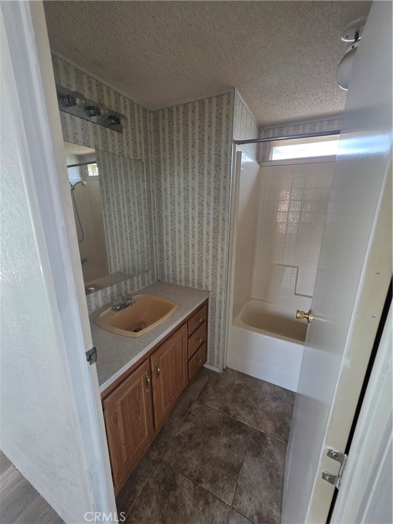 1010 Terrace Road, Unit 142 San Bernardino, CA 92410 - Photo 12 of 21 hall bath