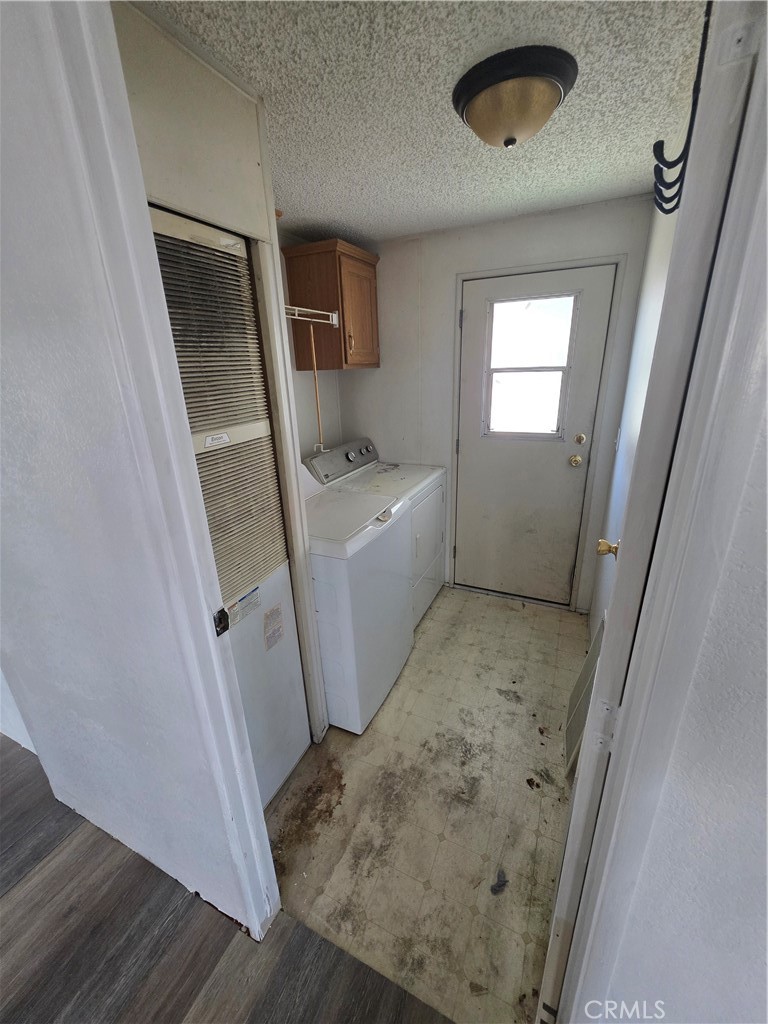 1010 Terrace Road, Unit 142 San Bernardino, CA 92410 - Photo 9 of 21 indoor laundry room