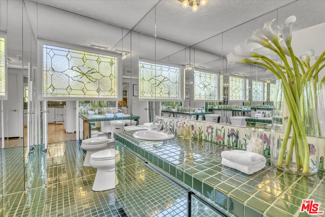 3660 Ballina Canyon Road Encino, CA 91436 - Photo 17 of 35