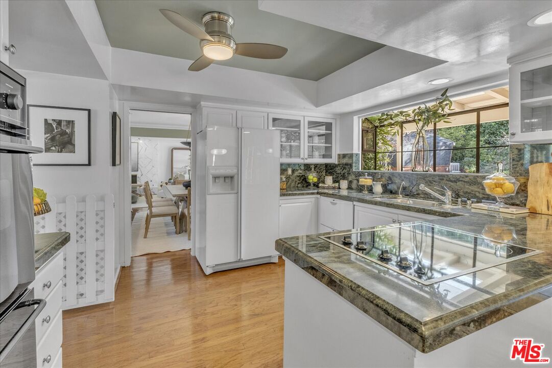 3660 Ballina Canyon Road Encino, CA 91436 - Photo 10 of 35