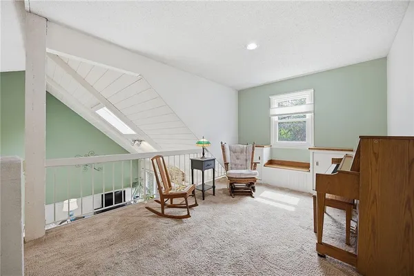 $375,000 | 14315 West 90th Court, Lenexa, KS 66215