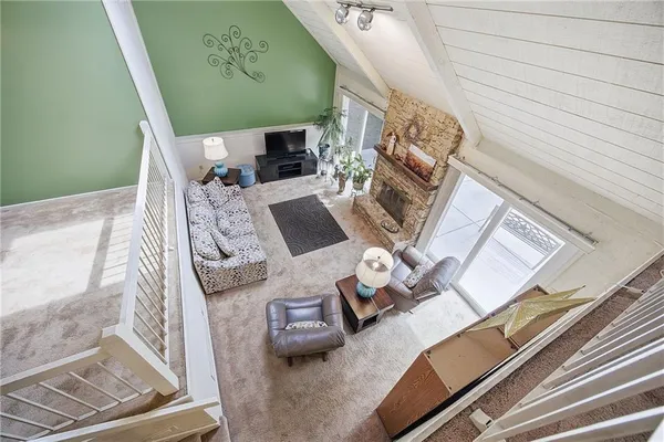 $375,000 | 14315 West 90th Court, Lenexa, KS 66215