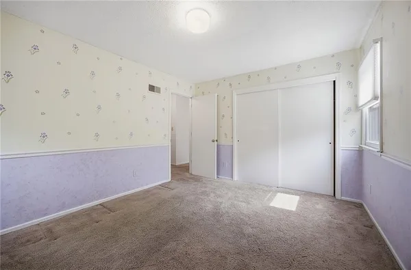 $375,000 | 14315 West 90th Court, Lenexa, KS 66215