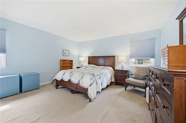 $375,000 | 14315 West 90th Court, Lenexa, KS 66215