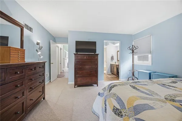 $375,000 | 14315 West 90th Court, Lenexa, KS 66215