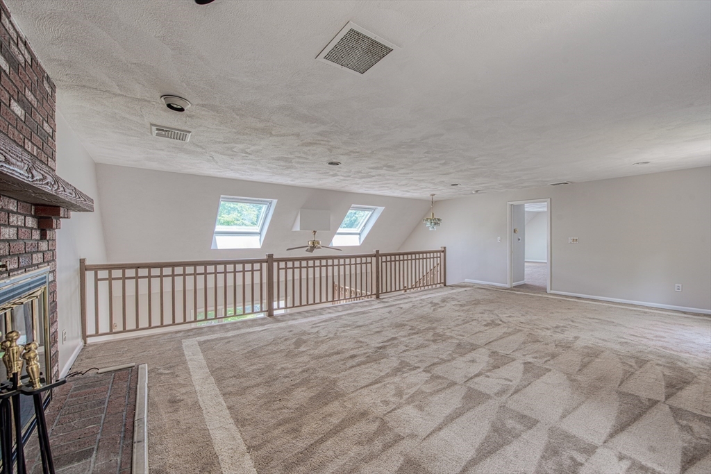 160 Hampton Road Sharon, MA 02067 - Photo 15 of 29