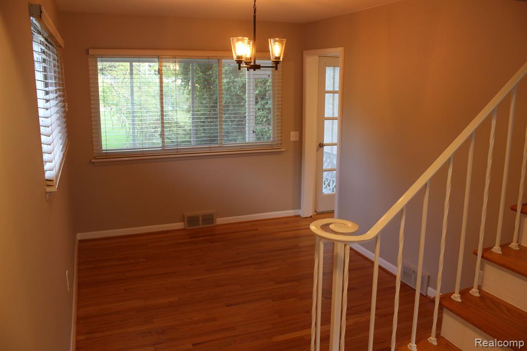 1006 Tottenham Road Birmingham, MI 48009 - Photo 20 of 50